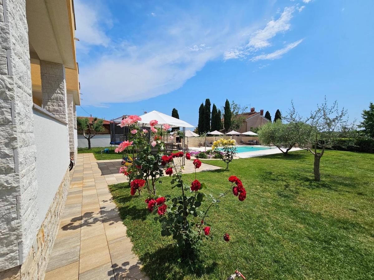 Apartmani Grzinic Rovinj Exterior photo