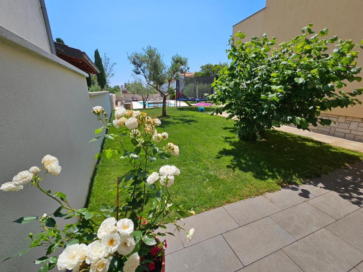 Apartmani Grzinic Rovinj Exterior photo