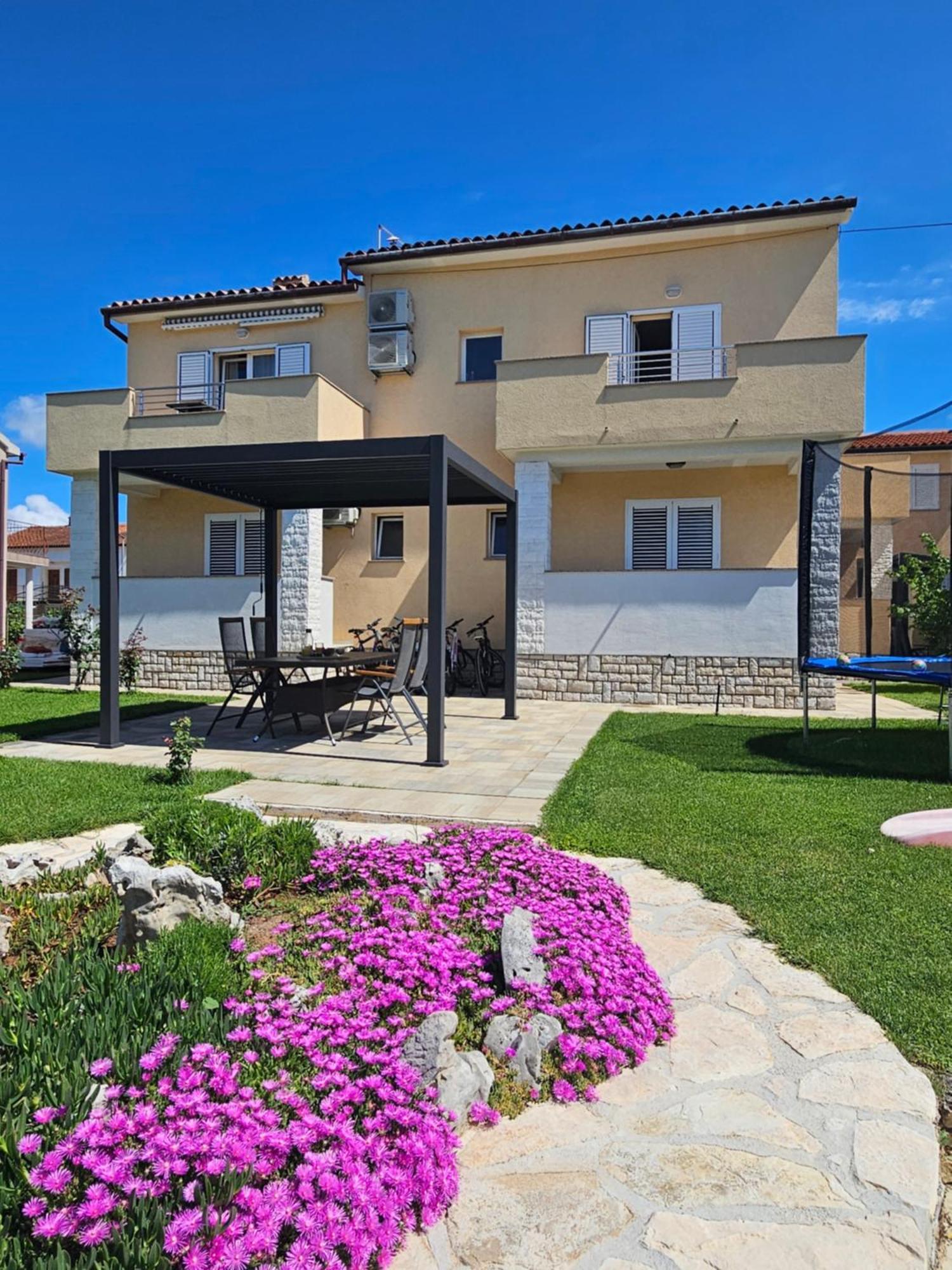 Apartmani Grzinic Rovinj Exterior photo
