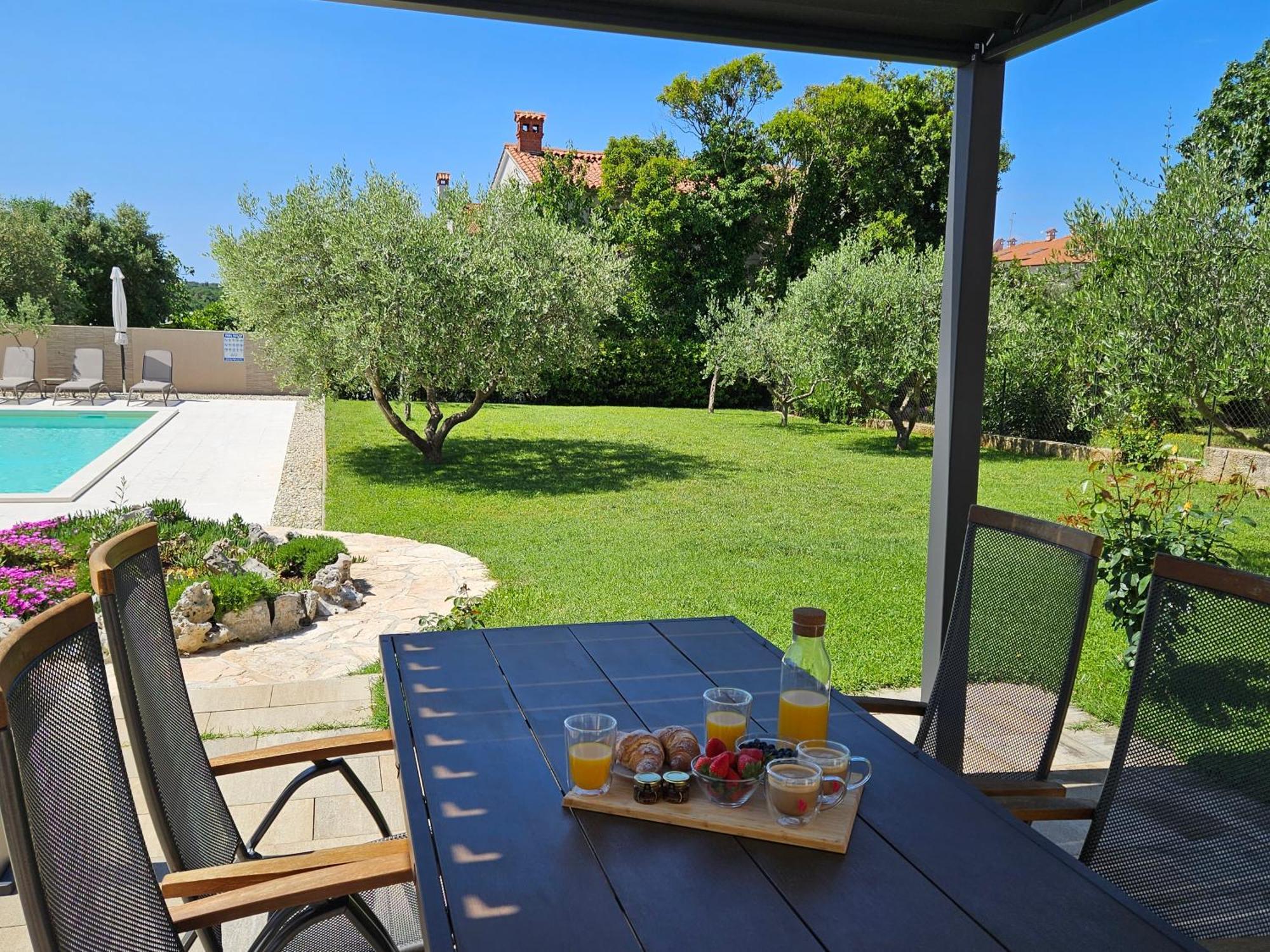Apartmani Grzinic Rovinj Exterior photo