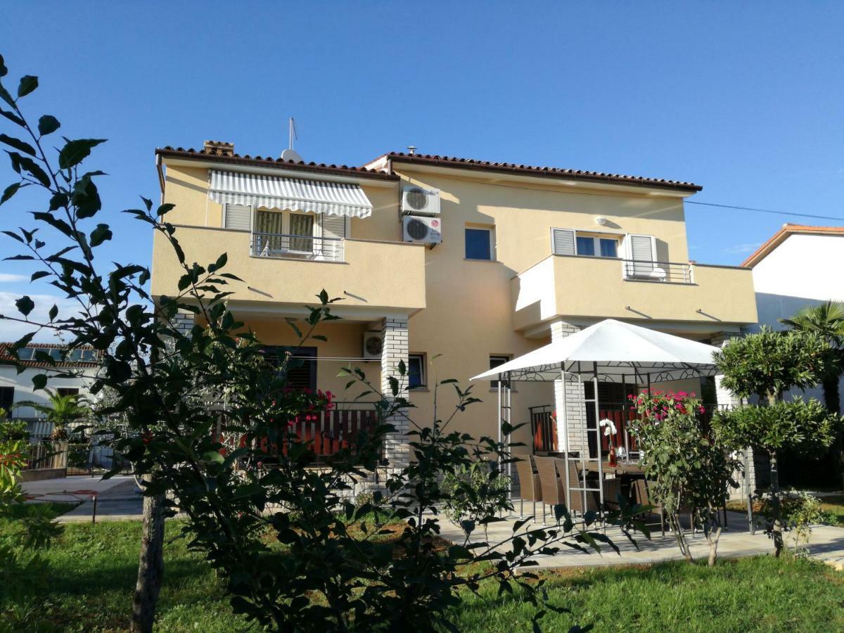 Apartmani Grzinic Rovinj Exterior photo